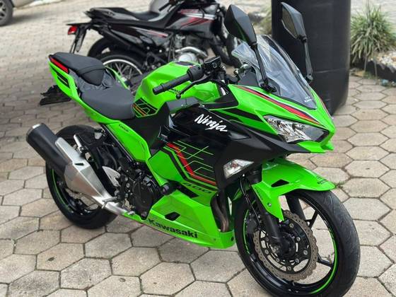 KAWASAKI NINJA 400 KRT EDITION KAWASAKI NINJA 400 KRT EDITION
